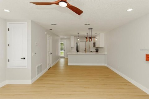 Villa ou maison à vendre à Orlando, Floride: 2 chambres, 124.49 m2 № 2120560 - photo 14