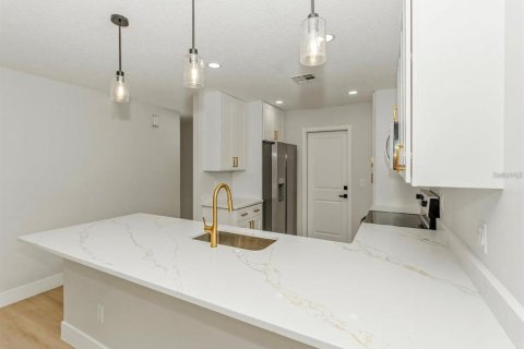 Villa ou maison à vendre à Orlando, Floride: 2 chambres, 124.49 m2 № 2120560 - photo 6