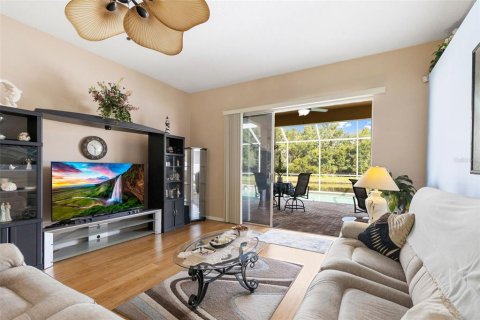 House in Land O' Lakes, Florida 3 bedrooms, 191.94 sq.m. № 1858015 - photo 12