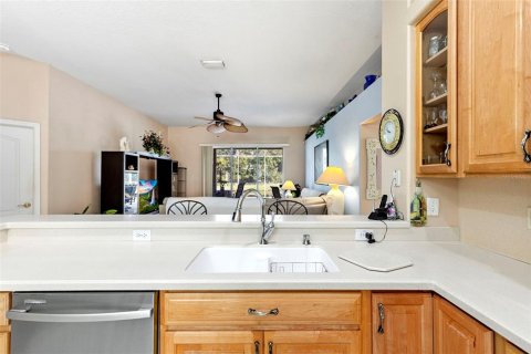 House in Land O' Lakes, Florida 3 bedrooms, 191.94 sq.m. № 1858015 - photo 10