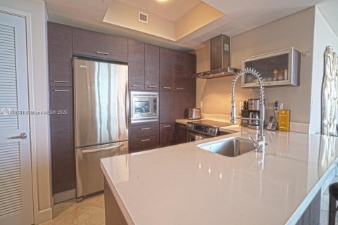 Condo in Sunny Isles Beach, Florida, 3 bedrooms № 2076731 - photo 3