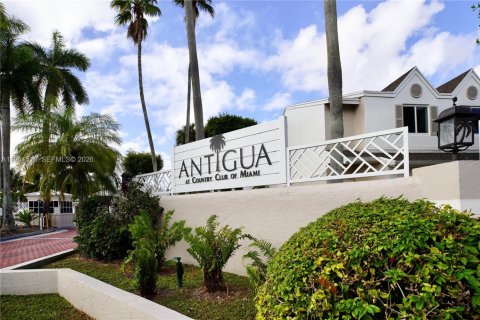 Villa ou maison à Hialeah, Floride 1 chambre, 69.68 m2 № 1999896