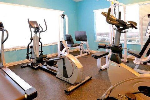 Villa ou maison à louer à Hialeah, Floride: 1 chambre, 69.68 m2 № 1999896 - photo 8