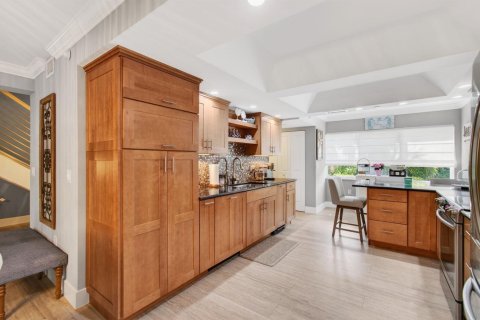 Купить кондоминиум в Хайленд-Бич, Флорида 7 комнат, 186.83м2, № 2083162 - фото 26