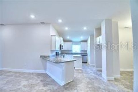House in Winter Haven, Florida 4 bedrooms, 204.38 sq.m. № 1364598 - photo 22