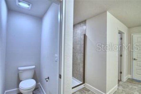 House in Winter Haven, Florida 4 bedrooms, 204.38 sq.m. № 1364598 - photo 8