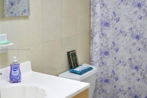Купить кондоминиум в Санрайз, Флорида 2 спальни, 96.71м2, № 1711363 - фото 30