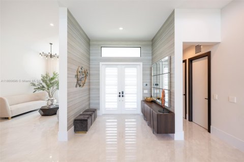 House in Boca Raton, Florida 6 bedrooms, 550.63 sq.m. № 1696432 - photo 2