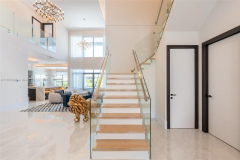 House in Boca Raton, Florida 6 bedrooms, 550.63 sq.m. № 1696432 - photo 30