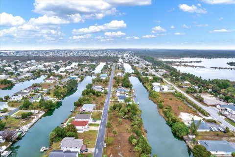 Terreno en venta en Hernando Beach, Florida № 984596 - foto 13