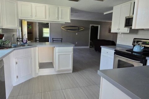 Casa en venta en Cocoa Beach, Florida, 5 dormitorios, 222.97 m2 № 1679112 - foto 16