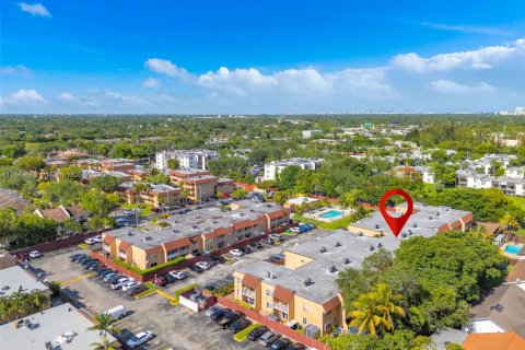Condo in Miami, Florida, 1 bedroom  № 1893043 - photo 20