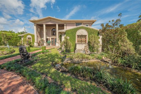 Villa ou maison à louer à Hollywood, Floride: 5 chambres, 252.69 m2 № 1874582 - photo 1