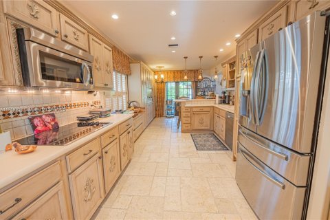 Villa ou maison à louer à Hollywood, Floride: 5 chambres, 252.69 m2 № 1874582 - photo 21