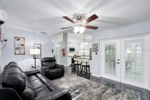 Villa ou maison à vendre à Minneola, Floride: 4 chambres, 186.92 m2 № 2222264 - photo 15