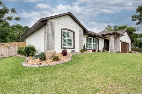 Villa ou maison à vendre à Minneola, Floride: 4 chambres, 186.92 m2 № 2222264 - photo 5