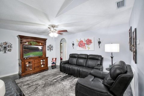 Villa ou maison à vendre à Minneola, Floride: 4 chambres, 186.92 m2 № 2222264 - photo 14
