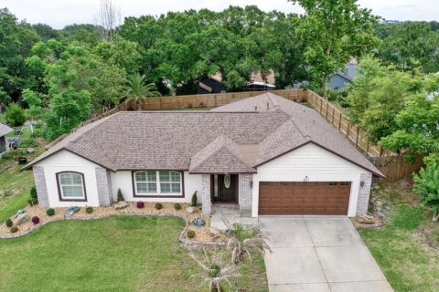 Villa ou maison à vendre à Minneola, Floride: 4 chambres, 186.92 m2 № 2222264 - photo 2