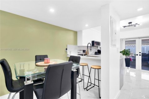 Купить кондоминиум в Хайалиа, Флорида 2 спальни, 89.37м2, № 2056634 - фото 29