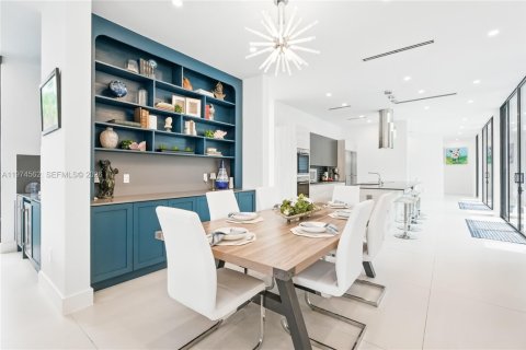 Casa en venta en North Miami, Florida, 4 dormitorios, 298.77 m2 № 2046696 - foto 12