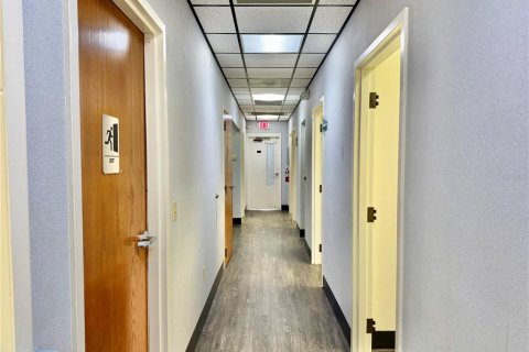 Propiedad comercial en alquiler en Sebring, Florida, 3981.42 m2 № 1782459 - foto 25