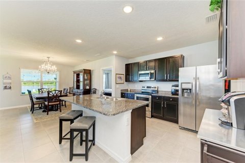 House in Sarasota, Florida 3 bedrooms, 165.18 sq.m. № 2096130 - photo 5
