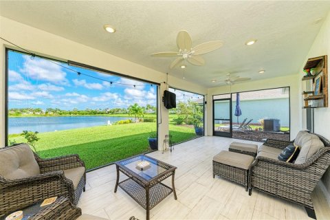 House in Sarasota, Florida 3 bedrooms, 165.18 sq.m. № 2096130 - photo 17