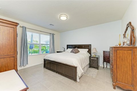 House in Sarasota, Florida 3 bedrooms, 165.18 sq.m. № 2096130 - photo 12
