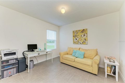 House in Sarasota, Florida 3 bedrooms, 165.18 sq.m. № 2096130 - photo 10