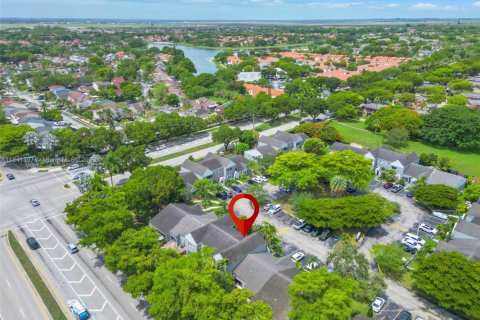 Townhouse in Miami, Florida 2 bedrooms, 118.91 sq.m. № 1832354 - photo 28