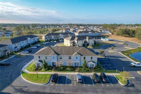 Touwnhouse à vendre à Davenport, Floride: 3 chambres, 149.2 m2 № 1873142 - photo 5