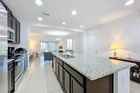 Touwnhouse à vendre à Davenport, Floride: 3 chambres, 149.2 m2 № 1873142 - photo 8