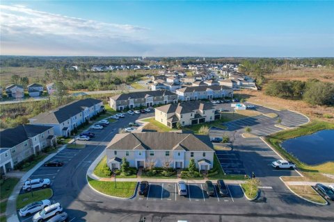 Touwnhouse à vendre à Davenport, Floride: 3 chambres, 149.2 m2 № 1873142 - photo 6