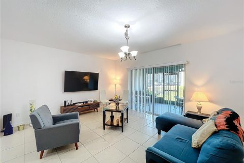 Touwnhouse à vendre à Davenport, Floride: 3 chambres, 149.2 m2 № 1873142 - photo 14