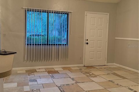 Townhouse in Gainesville, Florida 2 bedrooms, 130.43 sq.m. № 1905007 - photo 4