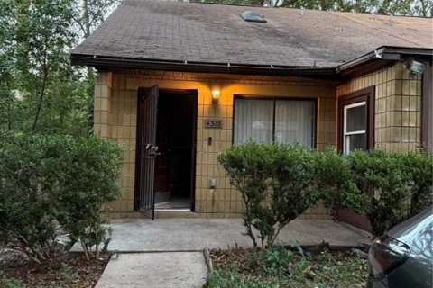 Townhouse in Gainesville, Florida 2 bedrooms, 130.43 sq.m. № 1905007 - photo 2