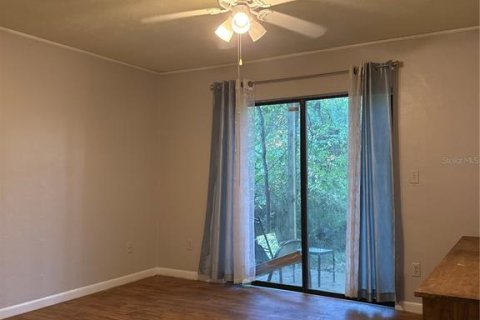 Townhouse in Gainesville, Florida 2 bedrooms, 130.43 sq.m. № 1905007 - photo 8