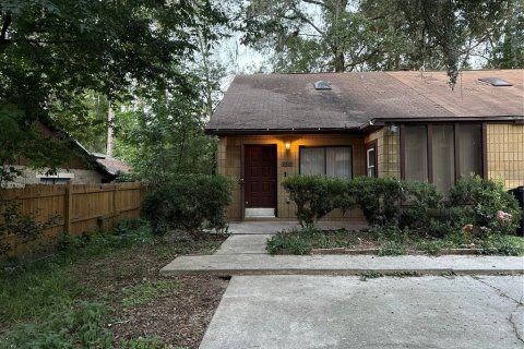 Townhouse in Gainesville, Florida 2 bedrooms, 130.43 sq.m. № 1905007 - photo 1