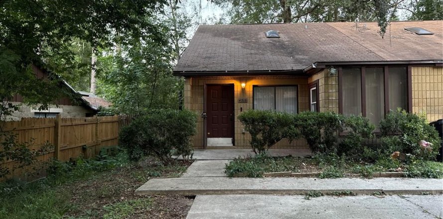 Townhouse in Gainesville, Florida 2 bedrooms, 130.43 sq.m. № 1905007