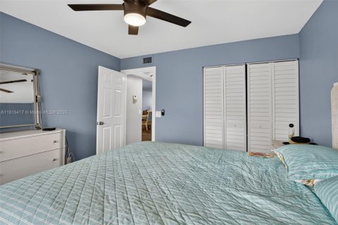 Condo in Sunrise, Florida, 2 bedrooms  № 1971433 - photo 25