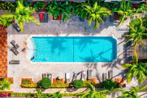 Condominio en venta en Hollywood, Florida, 1 dormitorio, 68.38 m2 № 2046379 - foto 25