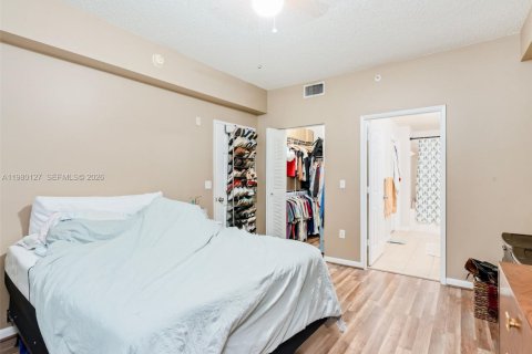 Condominio en venta en Hollywood, Florida, 1 dormitorio, 68.38 m2 № 2046379 - foto 19