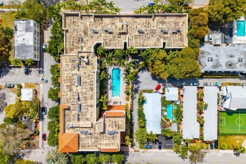 Condominio en venta en Hollywood, Florida, 1 dormitorio, 68.38 m2 № 2046379 - foto 28