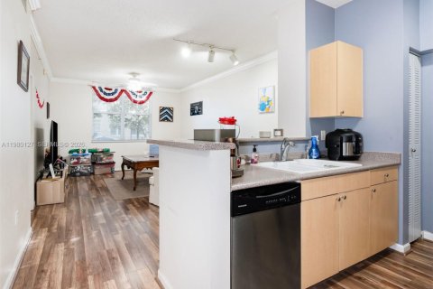 Condominio en venta en Hollywood, Florida, 1 dormitorio, 68.38 m2 № 2046379 - foto 7