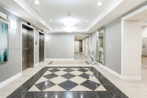 Condominio en venta en Hollywood, Florida, 1 dormitorio, 68.38 m2 № 2046379 - foto 24