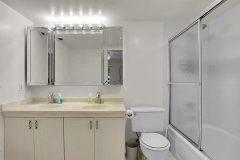 Купить кондоминиум в Коконат Крик, Флорида 3 комнаты, 107.4м2, № 2087231 - фото 25