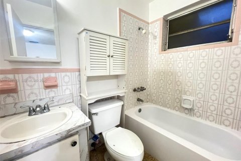 Снять в аренду квартиру в Майами, Флорида 3 спальни, № 2005352 - фото 9