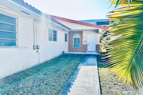 Квартира в Майами, Флорида 3 спальни № 2005352