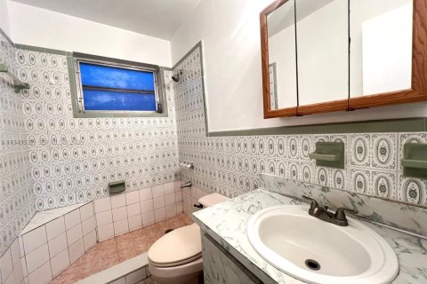 Снять в аренду квартиру в Майами, Флорида 3 спальни, № 2005352 - фото 10