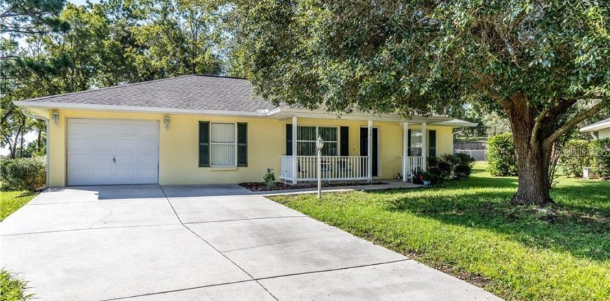Casa en Beverly Hills, Florida 3 dormitorios, 132.2 m2 № 1888572